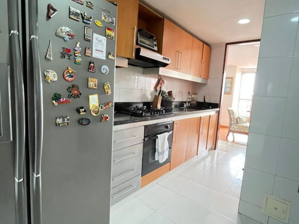 Apartamento de 4 alcobas en venta en Mónaco, Bogotá, 184 m² · foto 8 de 20