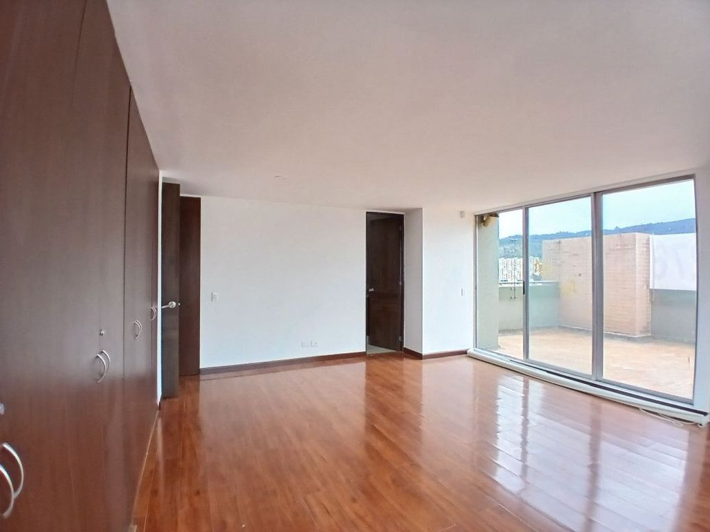 Apartamento de 3 alcobas en venta en Pradera Norte, Bogotá, 168 m² · foto 5 de 20
