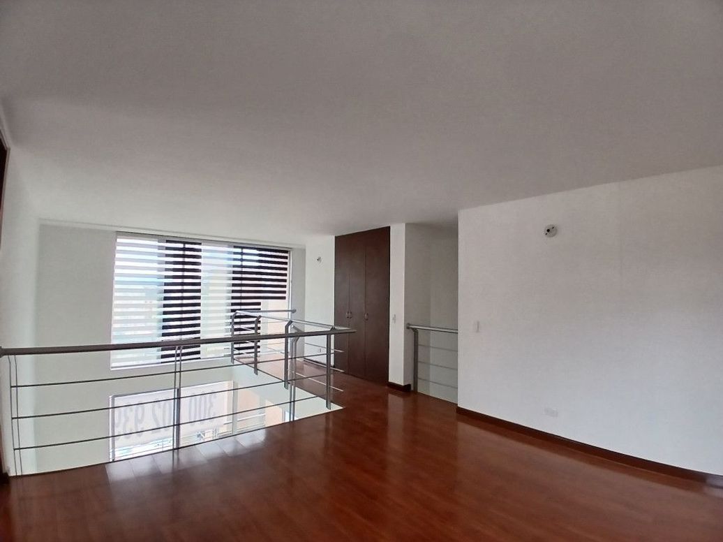 Apartamento de 3 alcobas en venta en Pradera Norte, Bogotá, 168 m² · foto 9 de 20