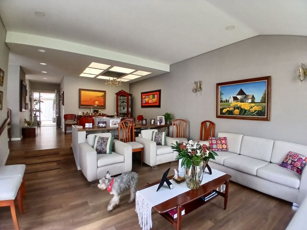 Casa de 3 alcobas en venta en Ub. Cordoba Niza, Bogotá, 228 m² · foto 7 de 19