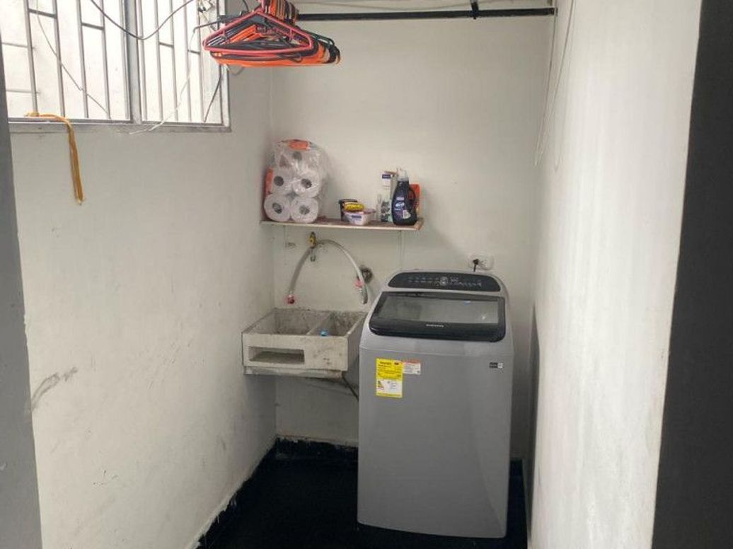 Apartamento de 3 alcobas en venta en Murillo Toro, Bogotá, 57 m² · foto 8 de 13