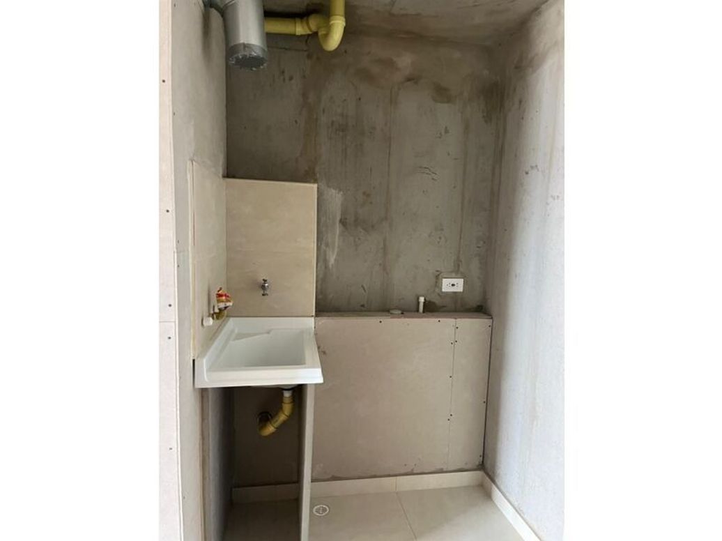 Apartamento de 1 alcoba en venta en La Felicidad, Bogotá, 38 m² · foto 4 de 7