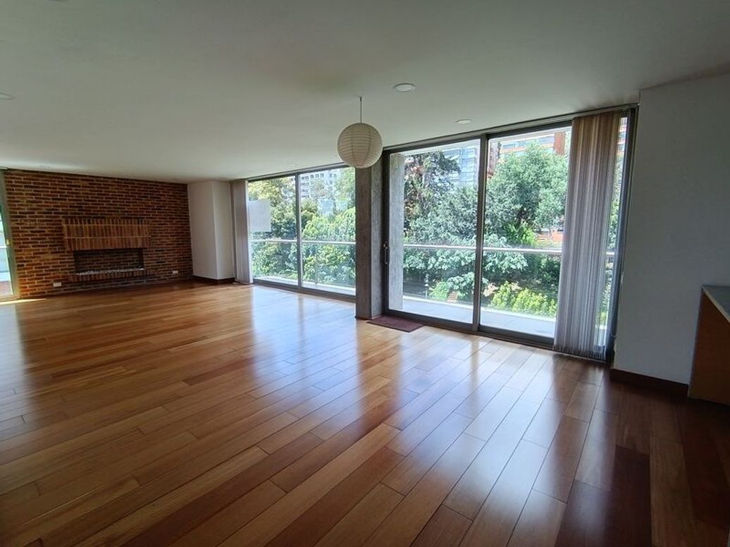 Apartamento de 3 alcobas en venta en Chico, Bogotá, 155 m² · foto 7 de 20