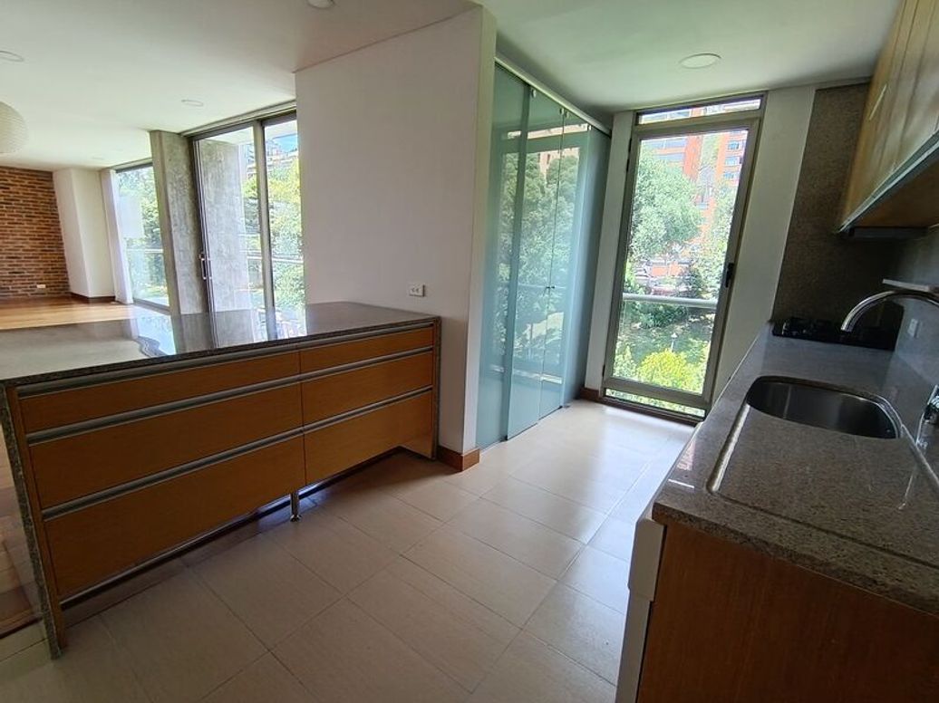 Apartamento de 3 alcobas en venta en Chico, Bogotá, 155 m² · foto 13 de 20
