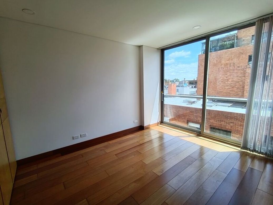 Apartamento de 3 alcobas en venta en Chico, Bogotá, 155 m² · foto 17 de 20