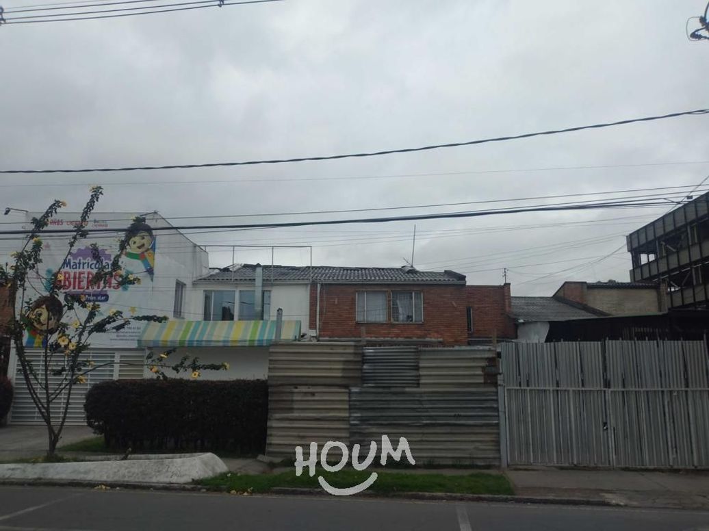 Casa de 4 alcobas en venta en Modelia, Bogotá, 262 m² · foto 2 de 20