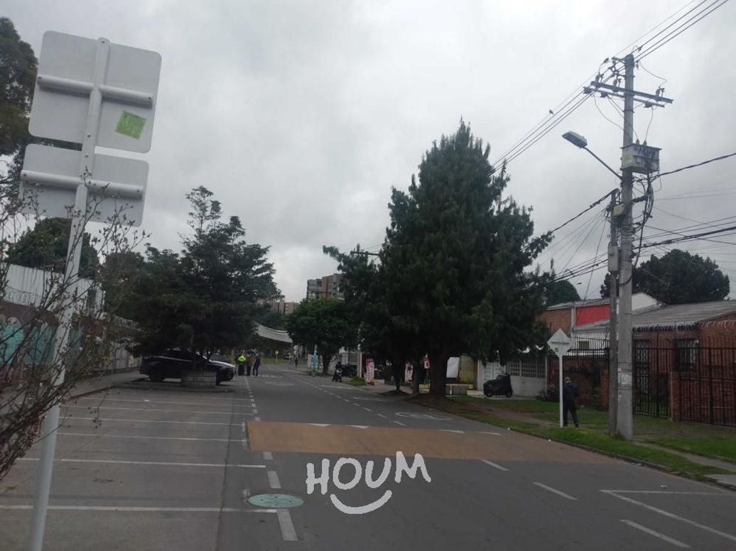 Casa de 4 alcobas en venta en Modelia, Bogotá, 262 m² · foto 8 de 20