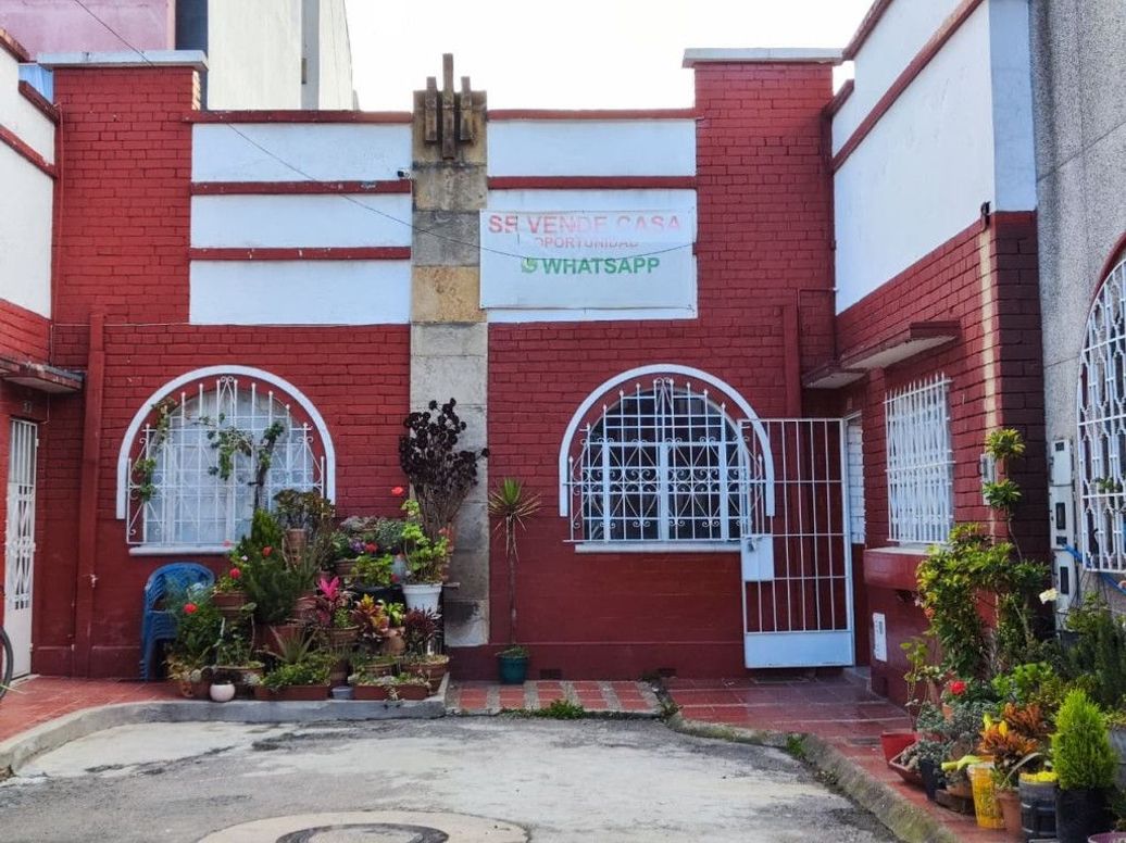 Casa de 6 alcobas en venta en Quesada, Bogotá · foto 8 de 19