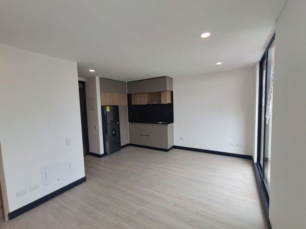 Apartamento de 1 alcoba en venta en Santa Barbara Oriental, Bogotá, 37 m² · foto 8 de 19