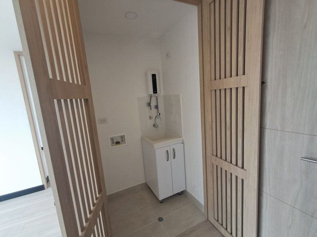 Apartamento de 1 alcoba en venta en Santa Barbara Oriental, Bogotá, 37 m² · foto 12 de 19