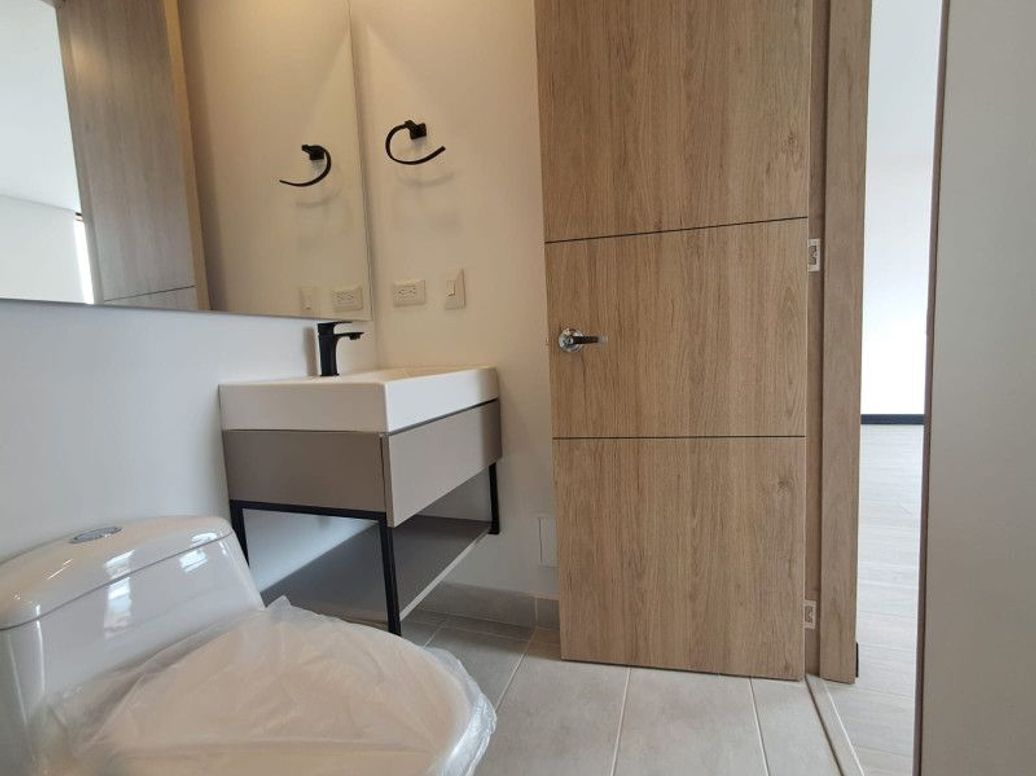 Apartamento de 1 alcoba en venta en Santa Barbara Oriental, Bogotá, 37 m² · foto 15 de 19