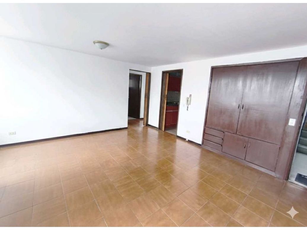 Apartamento de 2 alcobas en venta en Chapinero, Bogotá, 95 m² · foto 3 de 20