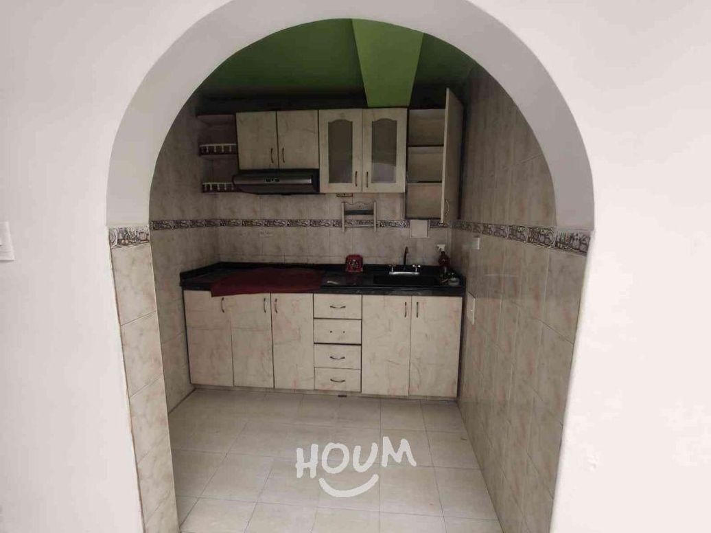 Casa de 7 alcobas en venta en Las Flores, Bogotá, 119 m² · foto 13 de 20