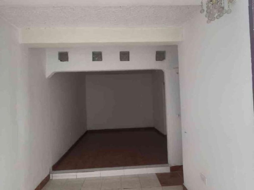 Casa de 7 alcobas en venta en Las Flores, Bogotá, 119 m² · foto 14 de 20