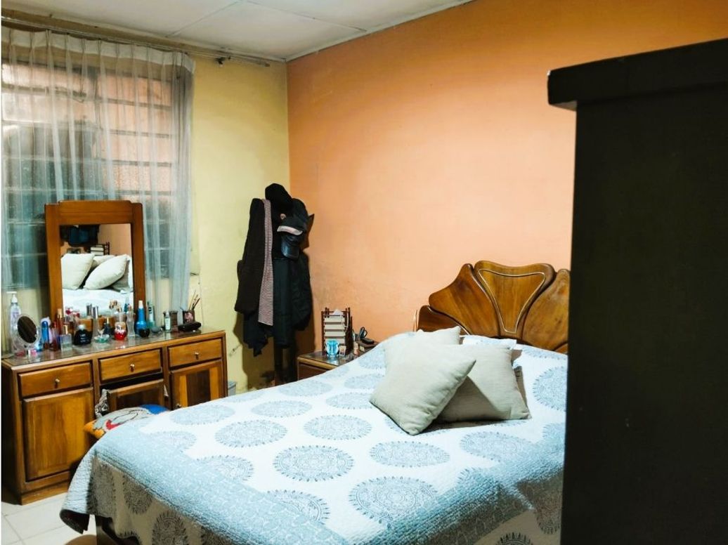 Casa de 3 alcobas en venta en Santander, Bogotá, 308 m² · foto 4 de 9