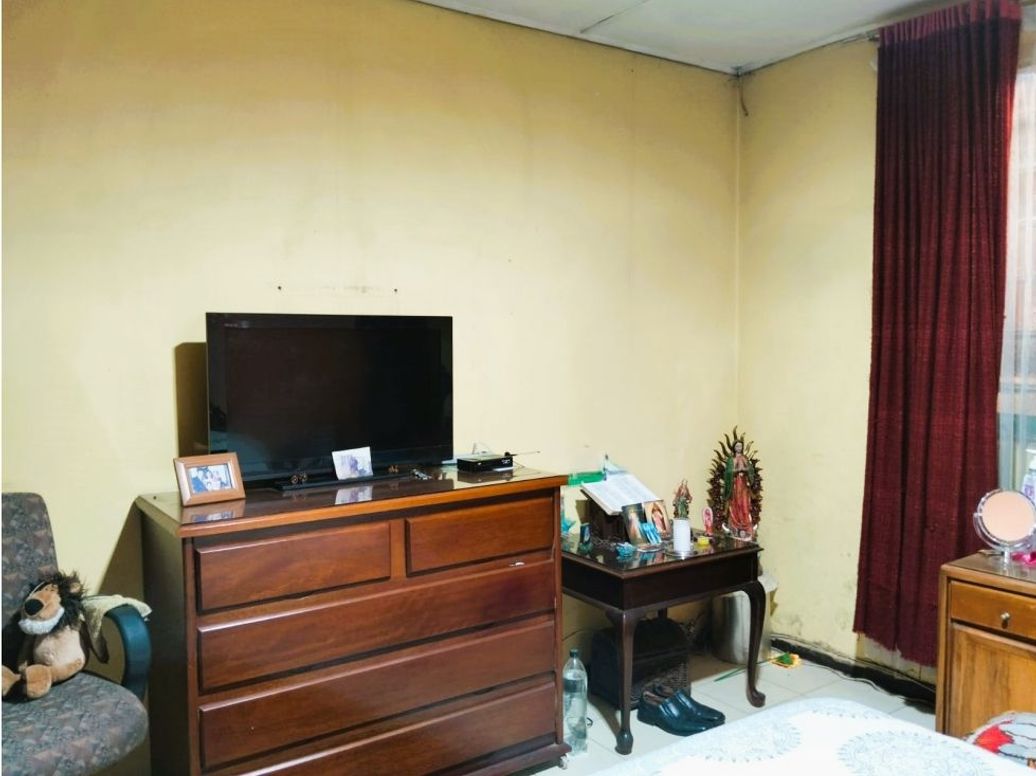 Casa de 3 alcobas en venta en Santander, Bogotá, 308 m² · foto 3 de 9