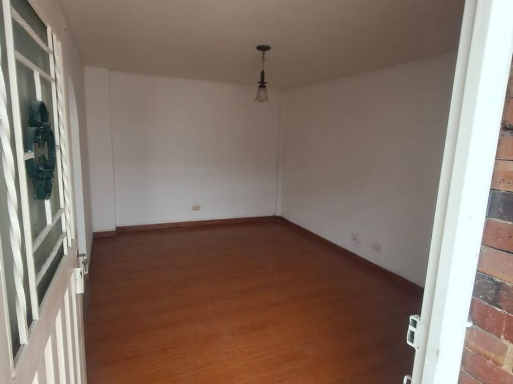 Casa de 7 alcobas en venta en Suba Urbano, Bogotá, 120 m² · foto 4 de 20