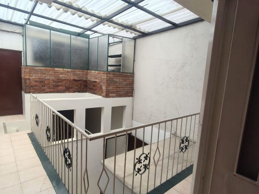 Casa de 7 alcobas en venta en Suba Urbano, Bogotá, 120 m² · foto 8 de 20