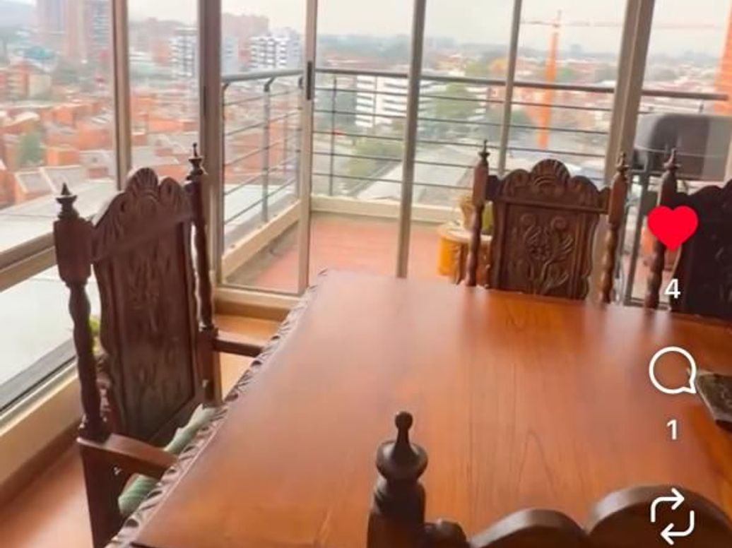 Apartamento de 3 alcobas en venta en Andes Norte, Bogotá, 211 m² · foto 2 de 20