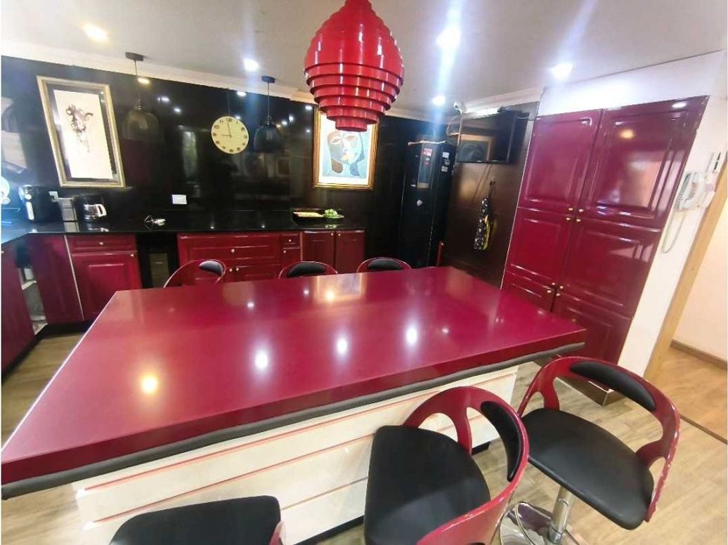 Apartamento de 4 alcobas en venta en Los Rosales, Bogotá, 284 m² · foto 8 de 20