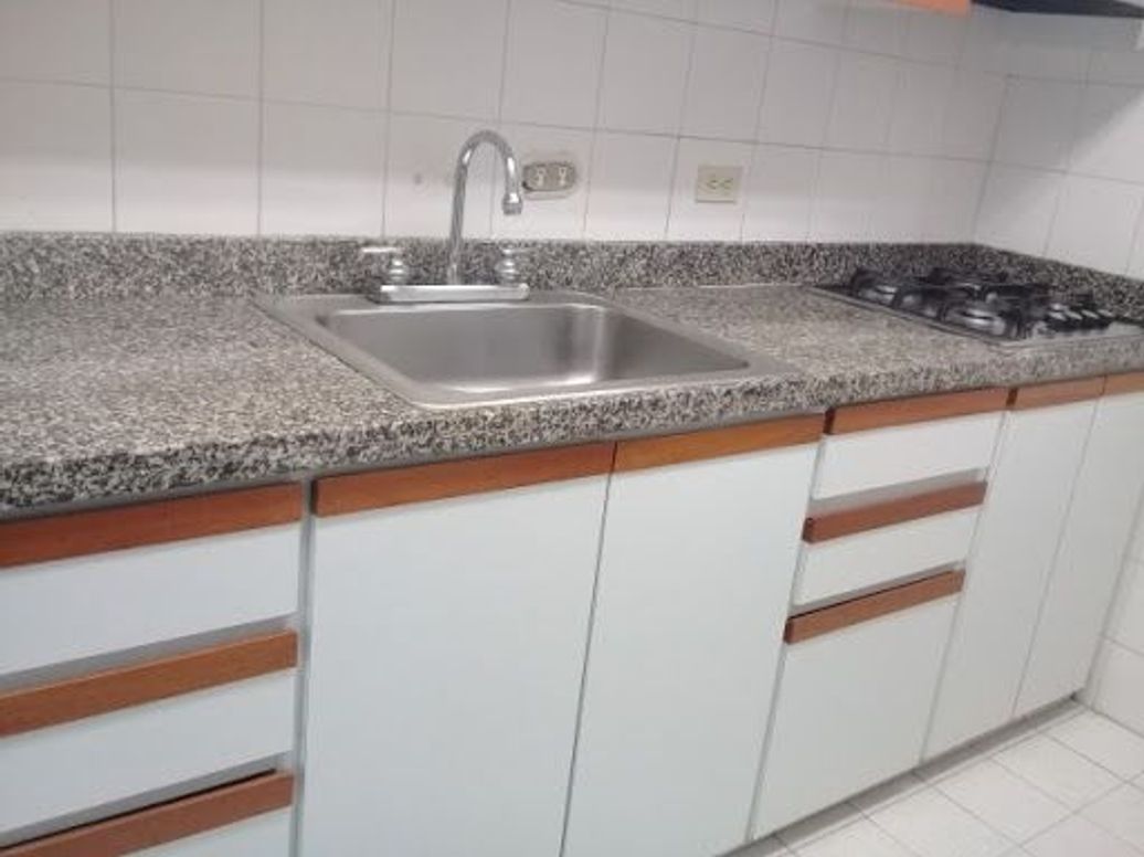 Apartamento de 2 alcobas en venta en Country Club, Bogotá, 90 m² · foto 15 de 15