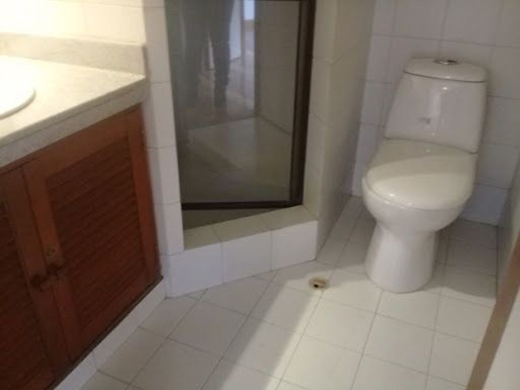 Apartamento de 2 alcobas en venta en Country Club, Bogotá, 90 m² · foto 6 de 15