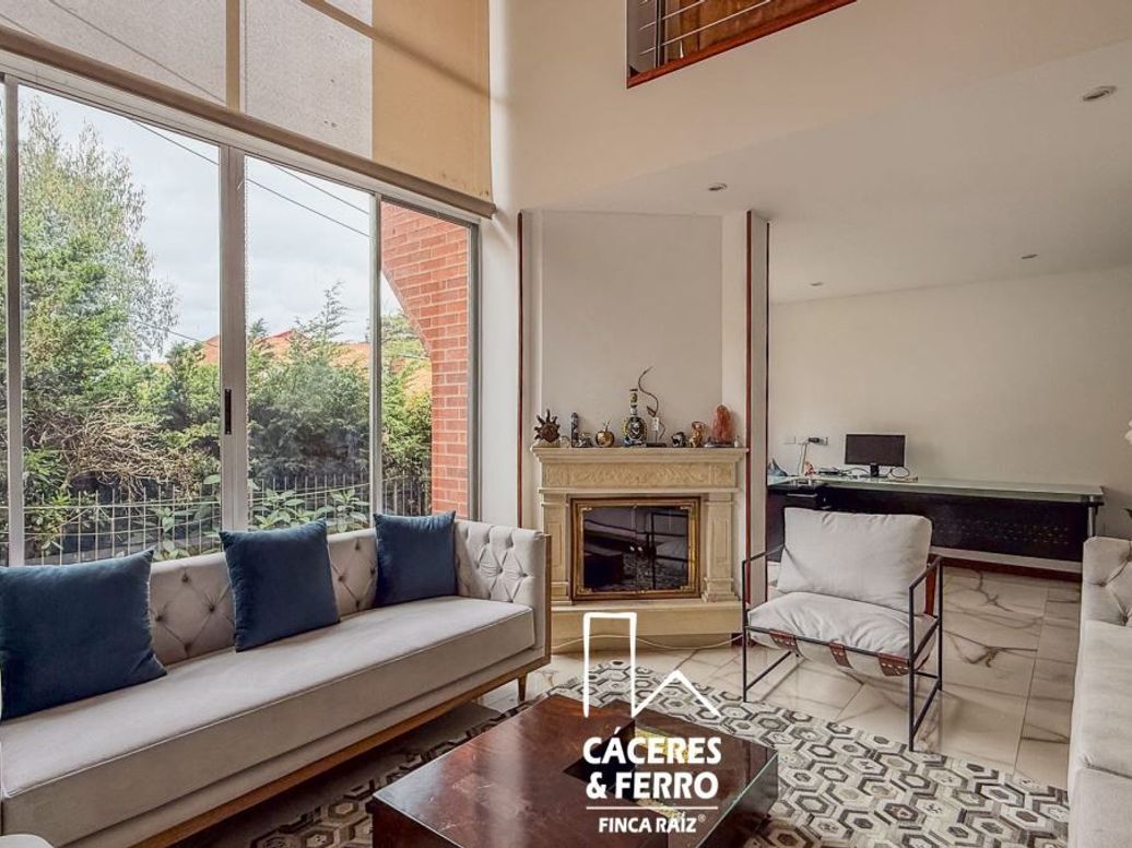 Casa de 4 alcobas en venta en Bosque De Pinos, Bogotá, 226 m² · foto 3 de 20