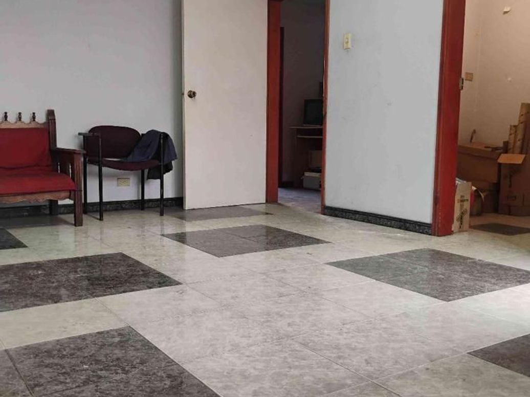 Casa de 5 alcobas en venta en San Fernando, Bogotá, 160 m² · foto 15 de 20