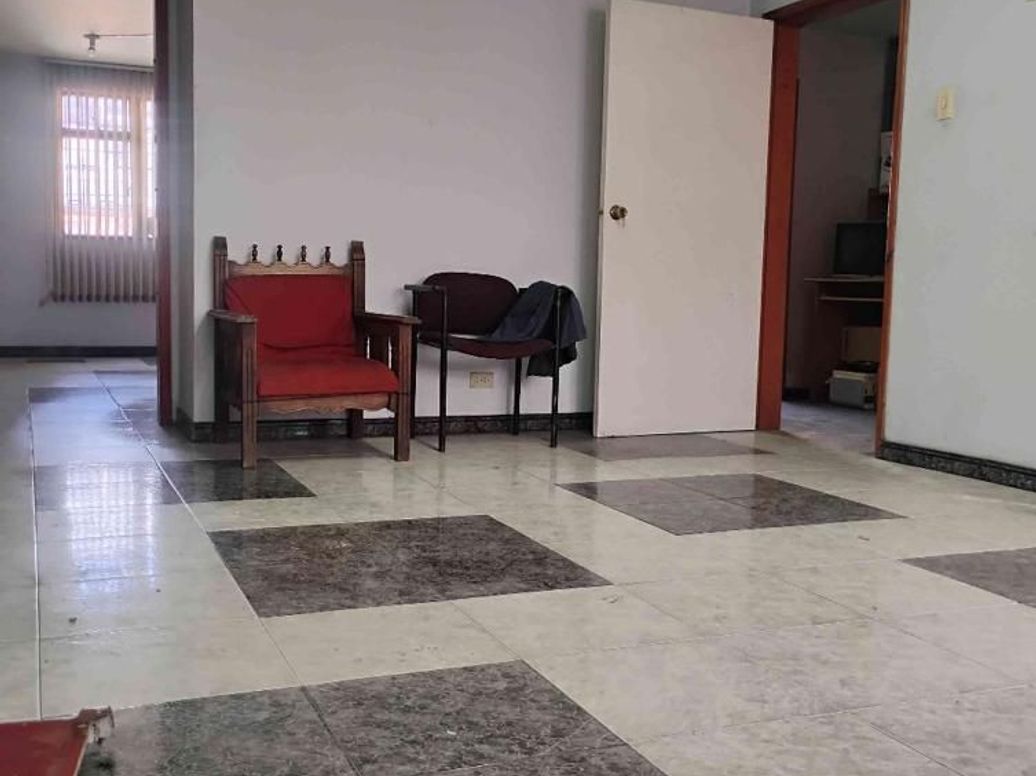 Casa de 5 alcobas en venta en San Fernando, Bogotá, 160 m² · foto 14 de 20