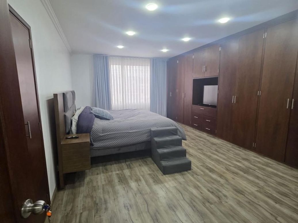 Casa de 4 alcobas en venta en Prado Veraniego Sur, Bogotá, 320 m² · foto 14 de 17