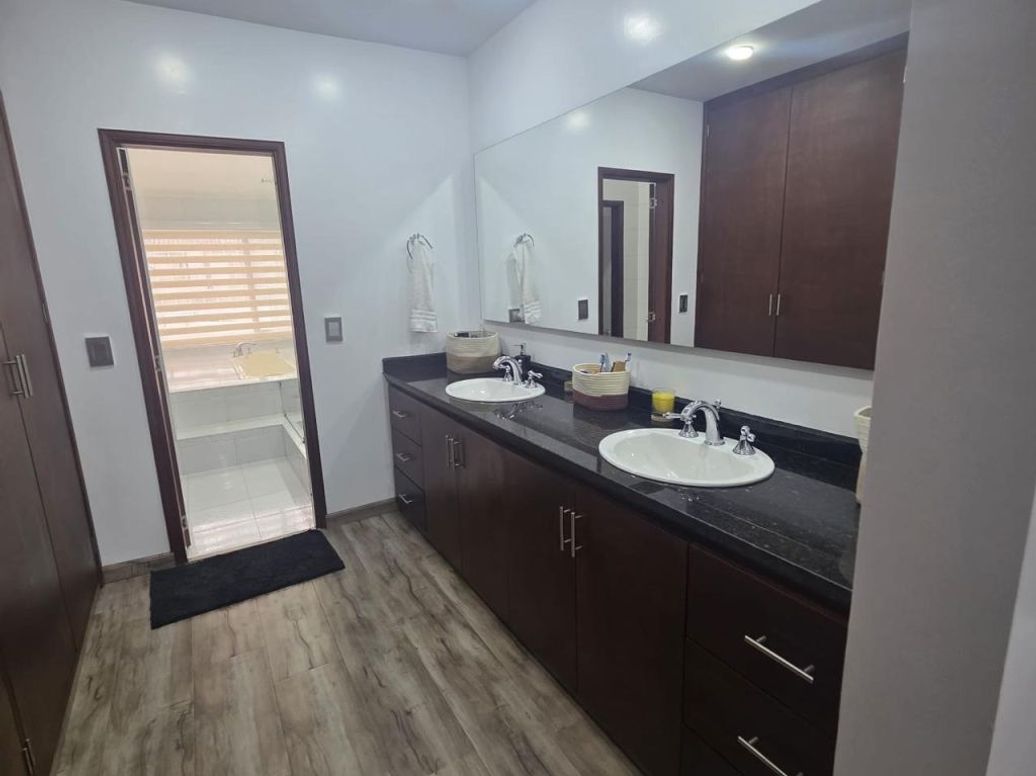 Casa de 4 alcobas en venta en Prado Veraniego Sur, Bogotá, 320 m² · foto 16 de 17