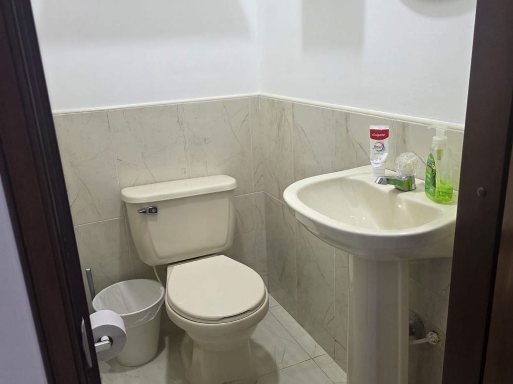 Casa de 4 alcobas en venta en Prado Veraniego Sur, Bogotá, 320 m² · foto 5 de 17
