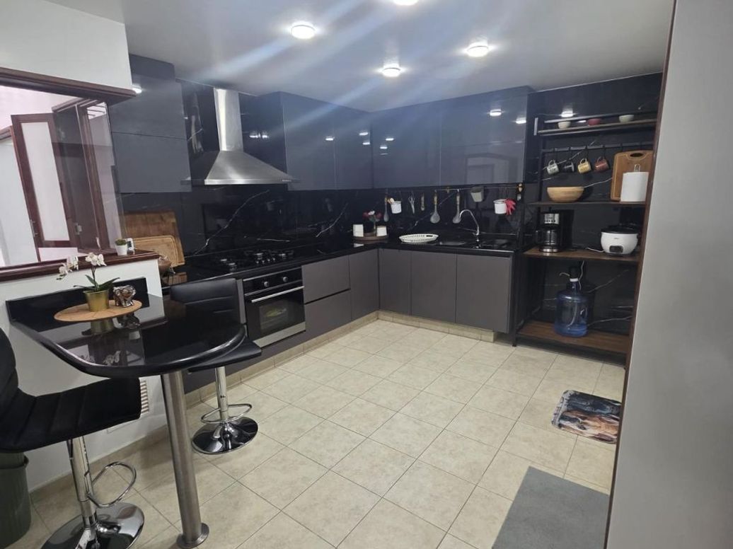 Casa de 4 alcobas en venta en Prado Veraniego Sur, Bogotá, 320 m² · foto 6 de 17