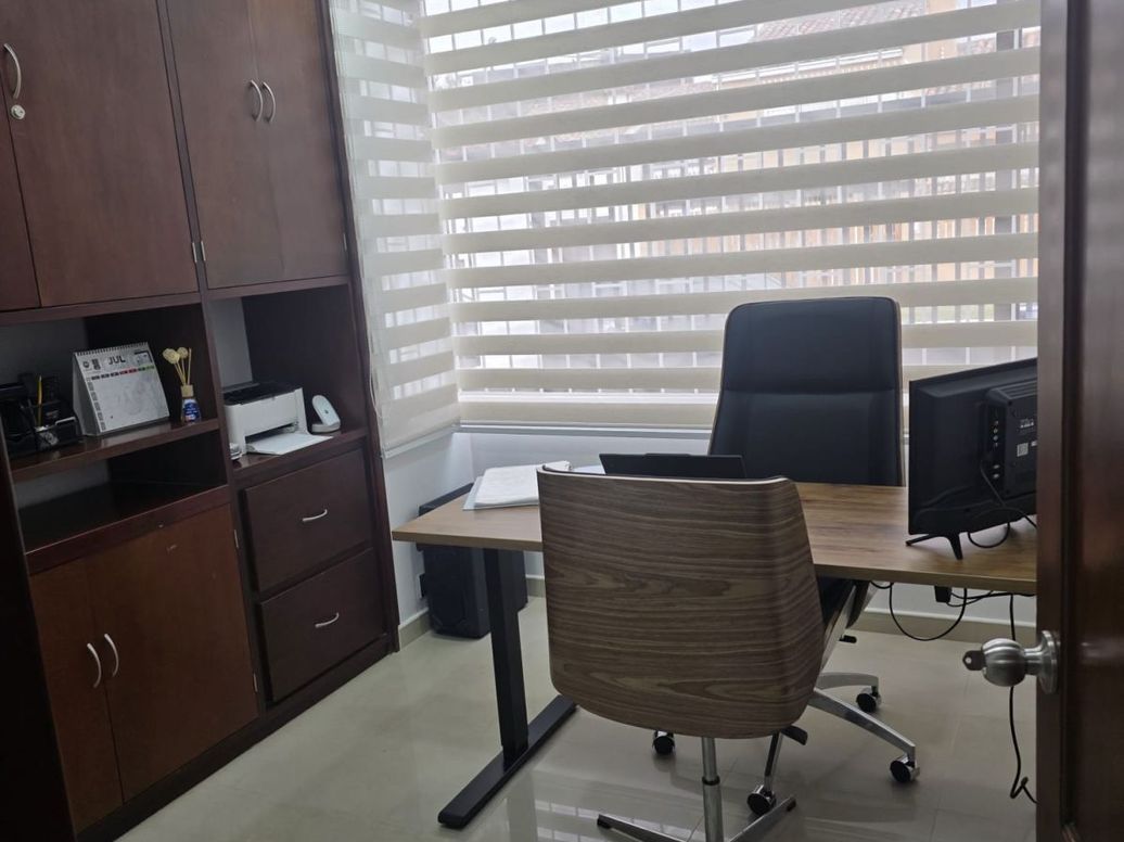 Casa de 4 alcobas en venta en Prado Veraniego Sur, Bogotá, 320 m² · foto 4 de 17