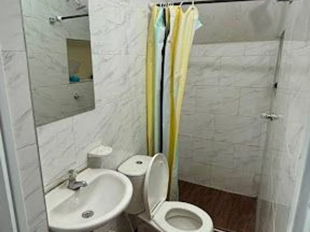 Casa de 11 alcobas en venta en El Muelle, Bogotá, 240 m² · foto 14 de 20