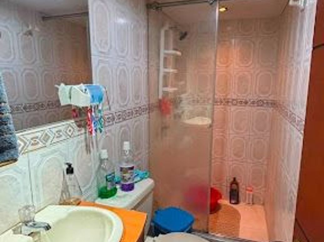 Casa de 11 alcobas en venta en El Muelle, Bogotá, 240 m² · foto 19 de 20