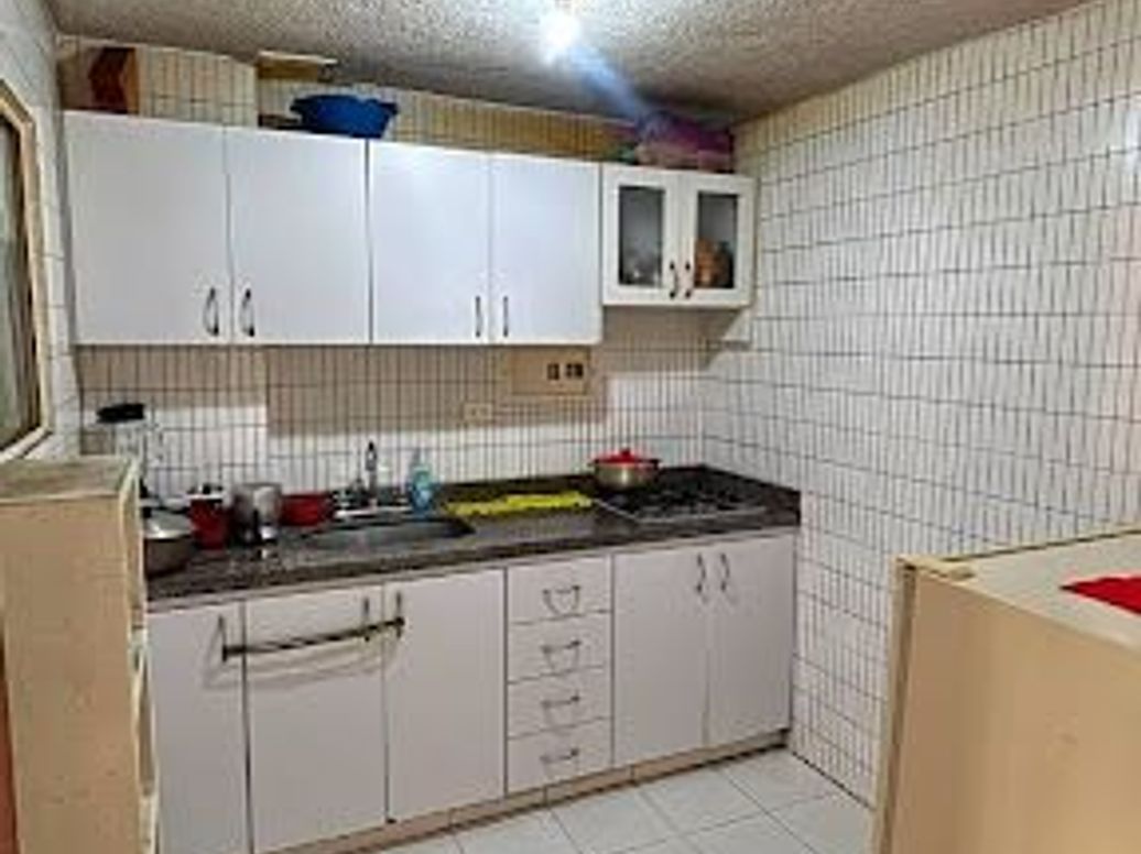 Casa de 11 alcobas en venta en El Muelle, Bogotá, 240 m² · foto 7 de 20