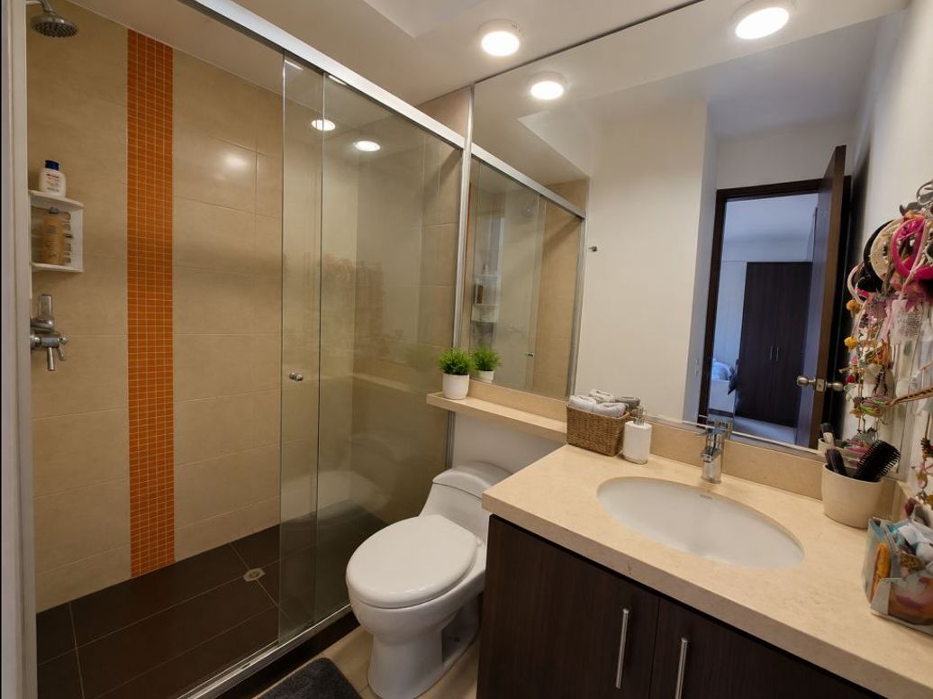 Apartamento de 3 alcobas en venta en San Antonio, Bogotá, 66 m² · foto 12 de 14