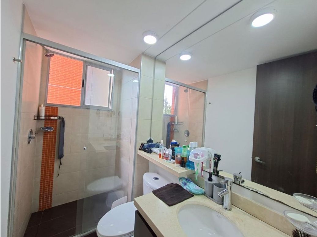 Apartamento de 3 alcobas en venta en San Antonio, Bogotá, 66 m² · foto 13 de 14