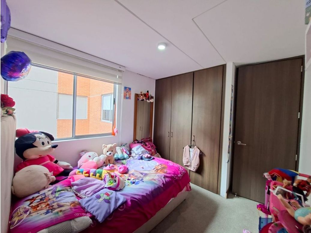 Apartamento de 3 alcobas en venta en San Antonio, Bogotá, 66 m² · foto 9 de 14