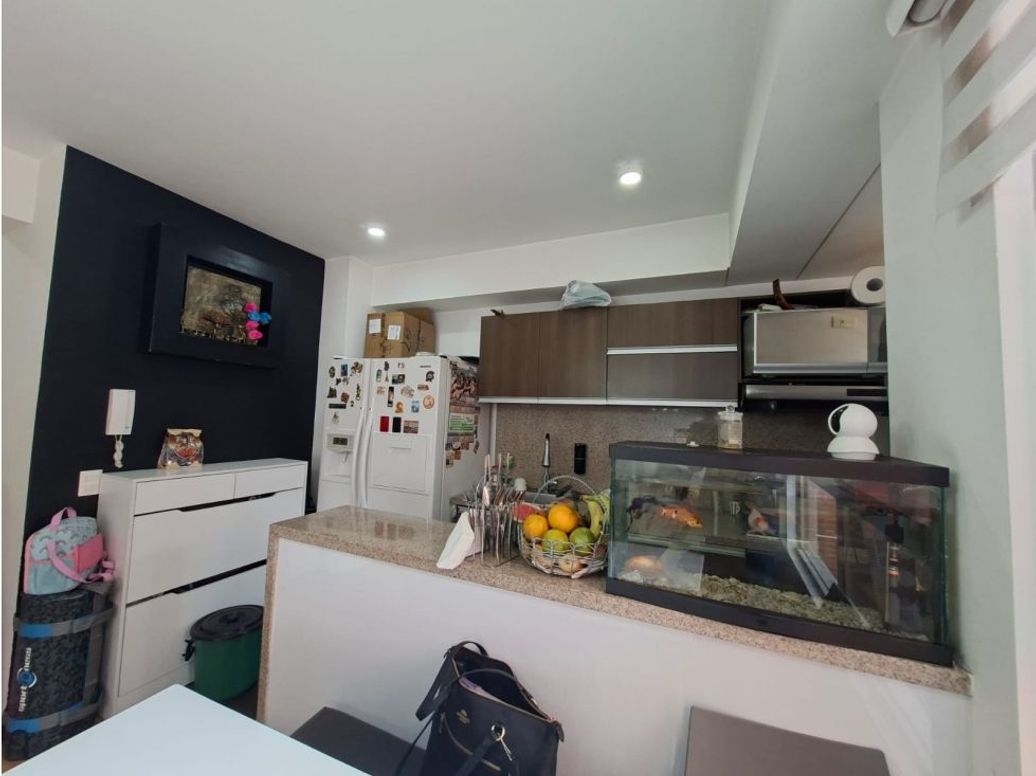 Apartamento de 3 alcobas en venta en San Antonio, Bogotá, 66 m² · foto 6 de 14