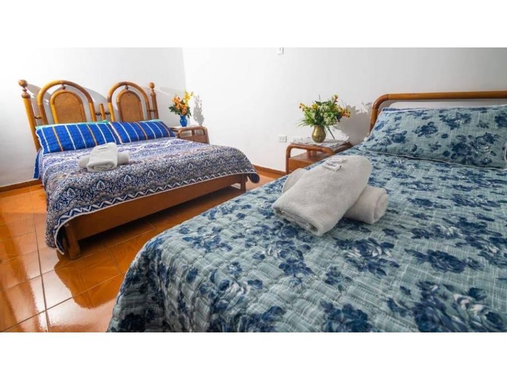 Casa de 9 alcobas en venta en Normandía, Bogotá, 480 m² · foto 9 de 17