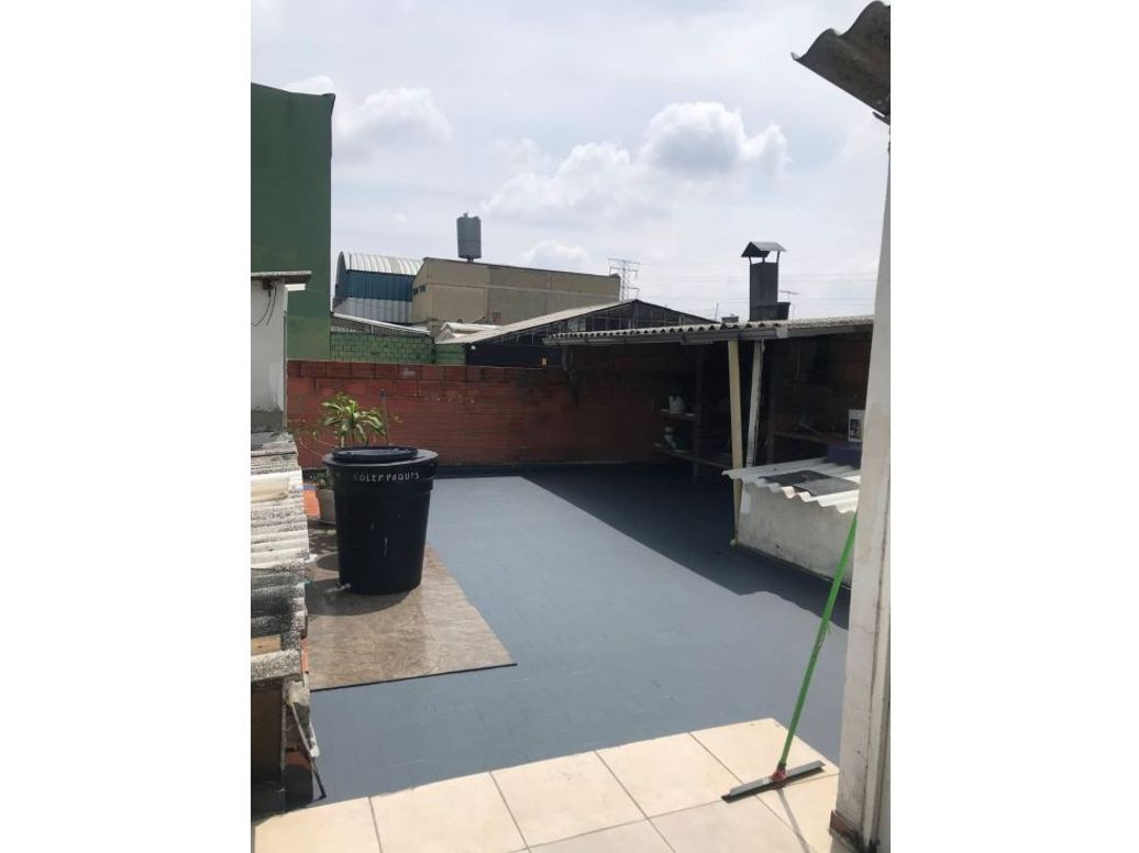 Casa de 9 alcobas en venta en Normandía, Bogotá, 480 m² · foto 14 de 17