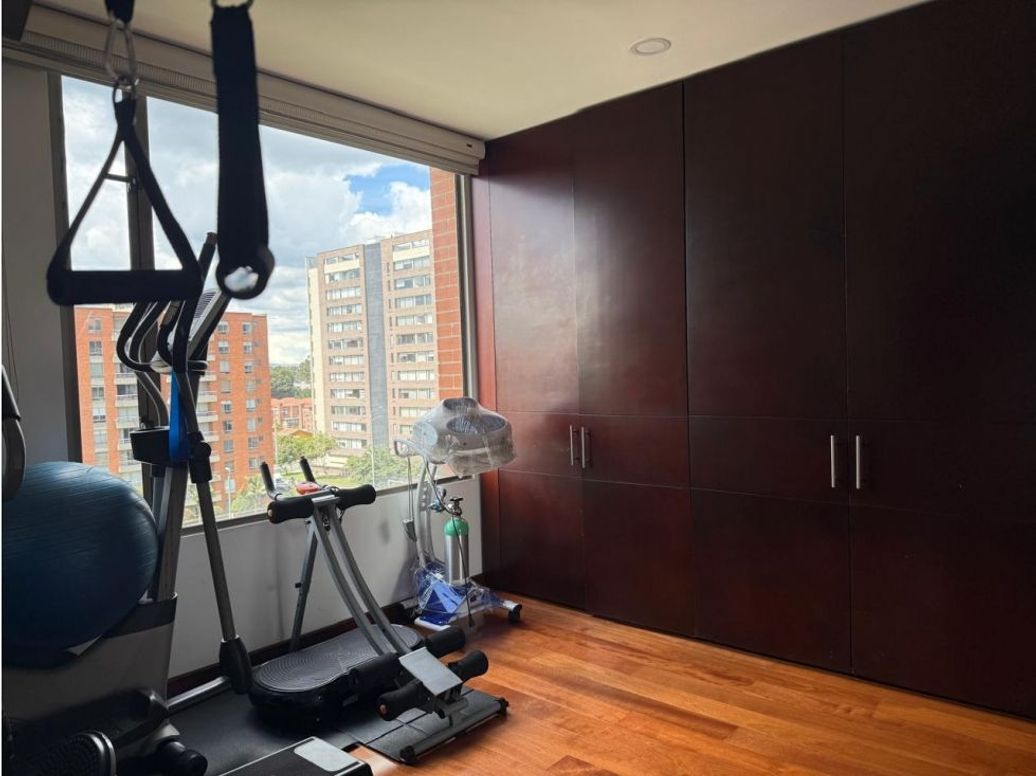 Apartamento de 4 alcobas en venta en Fontibón, Bogotá, 211 m² · foto 13 de 20