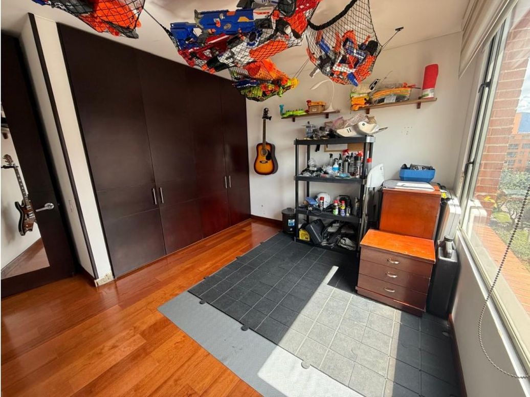 Apartamento de 4 alcobas en venta en Fontibón, Bogotá, 211 m² · foto 12 de 20