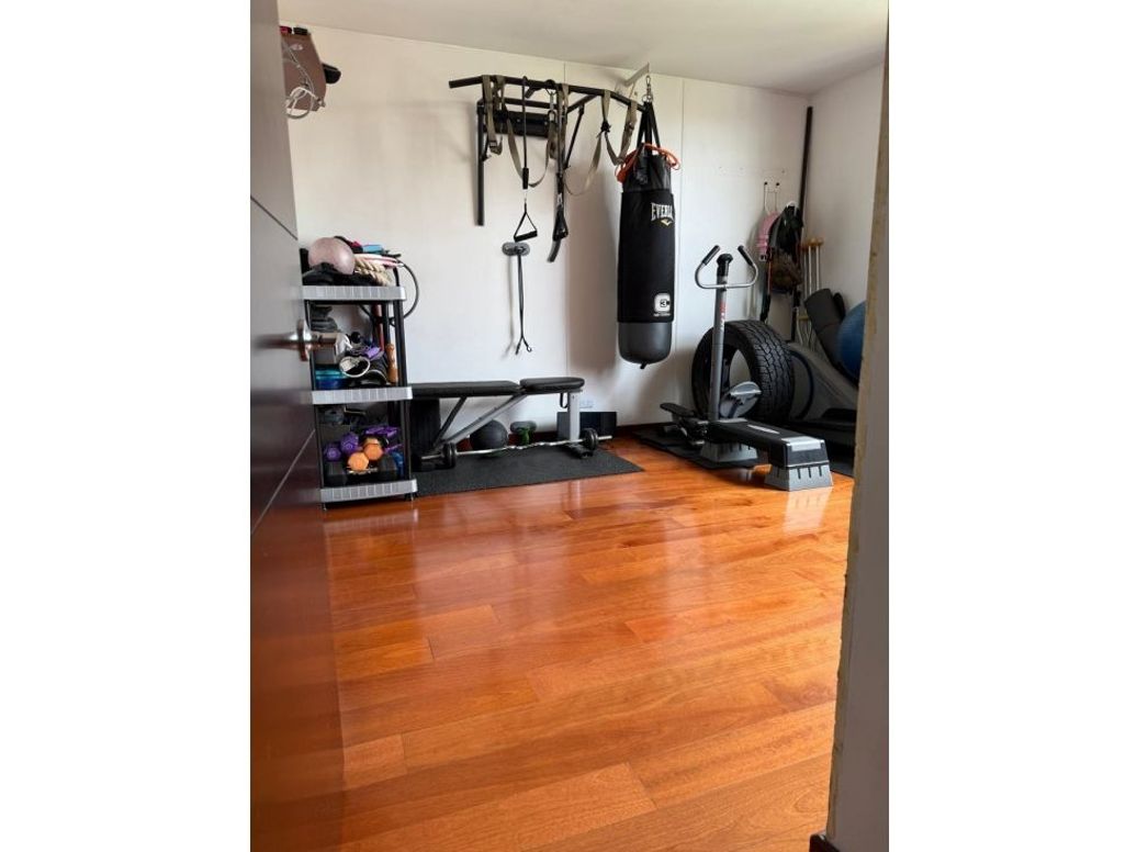 Apartamento de 4 alcobas en venta en Fontibón, Bogotá, 211 m² · foto 14 de 20