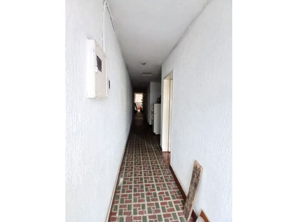 Casa de 7 alcobas en venta en Santa Isabel, Bogotá, 225 m² · foto 15 de 20