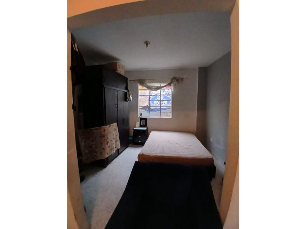 Casa de 7 alcobas en venta en Santa Isabel, Bogotá, 225 m² · foto 9 de 20