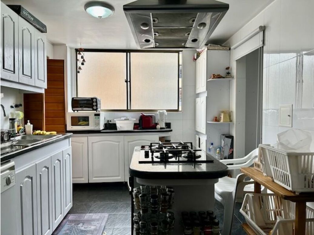 Apartamento de 3 alcobas en venta en Rincon Del Chicó, Bogotá, 148 m² · foto 12 de 20