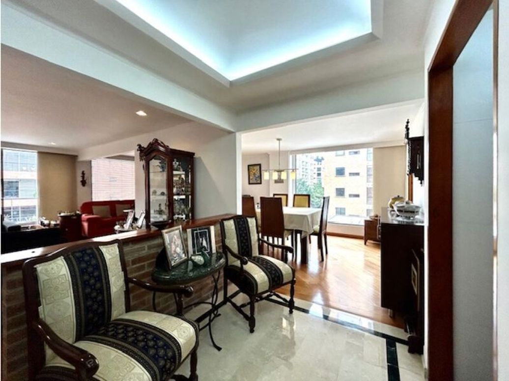 Apartamento de 3 alcobas en venta en Rincon Del Chicó, Bogotá, 148 m² · foto 2 de 20